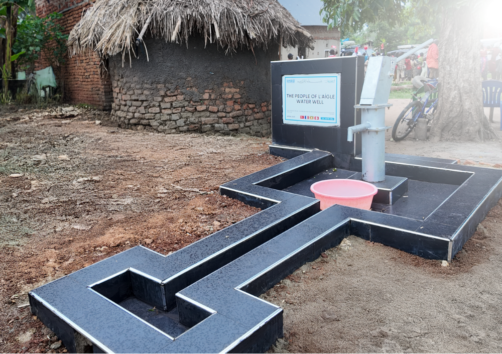Hand Pump Water Well